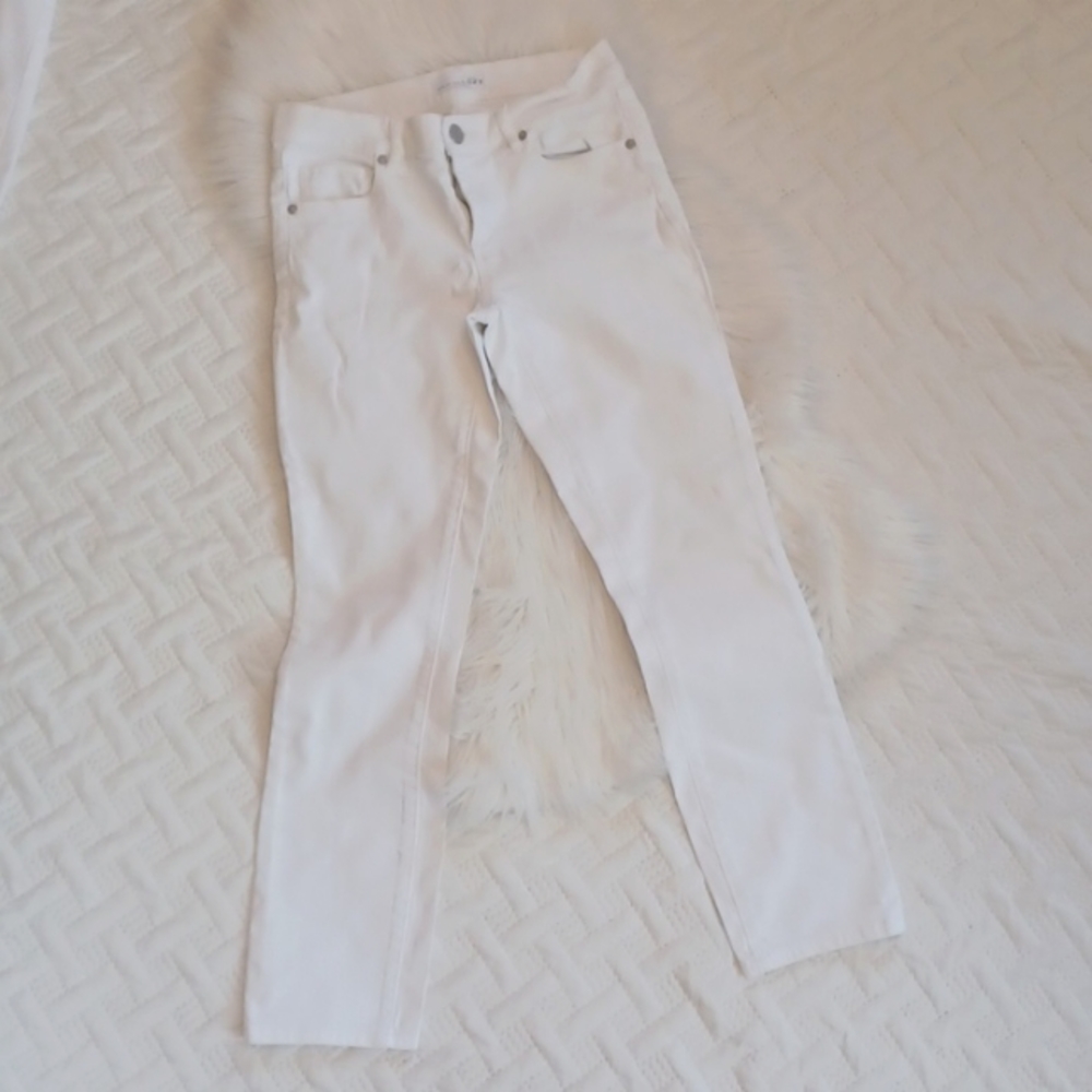 {LOFT} White Skinny Crop Jeans